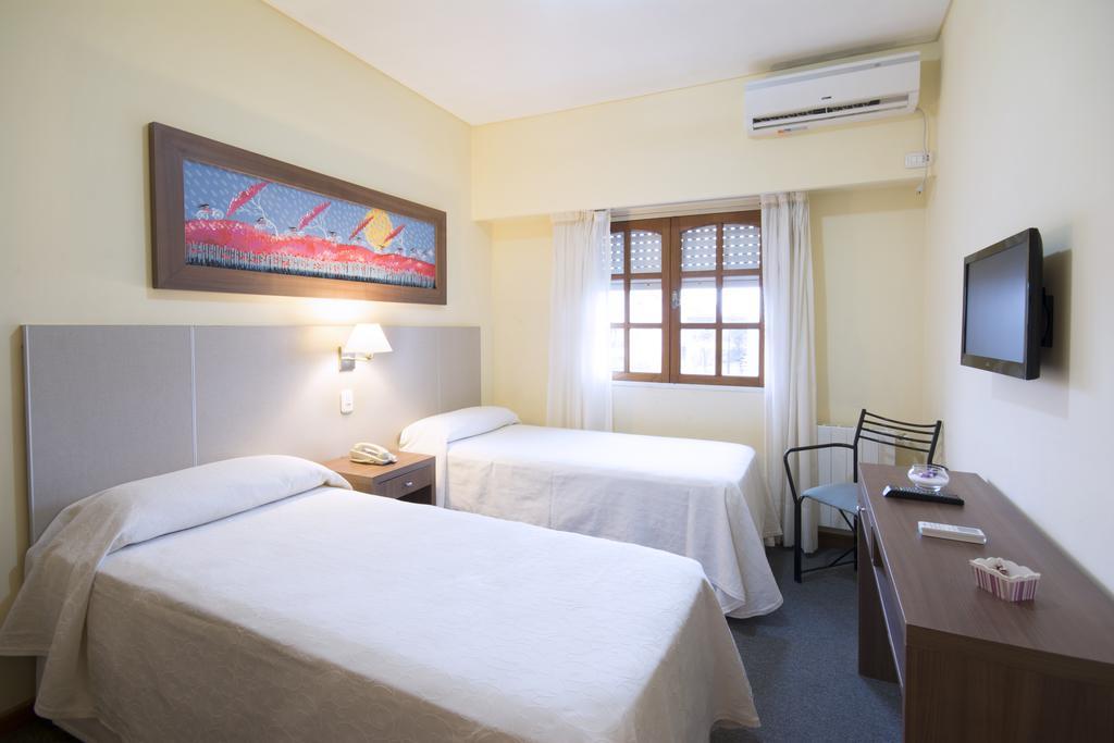 Los Tilos Hotel Y Spa By Cph Villa Carlos Paz Ngoại thất bức ảnh