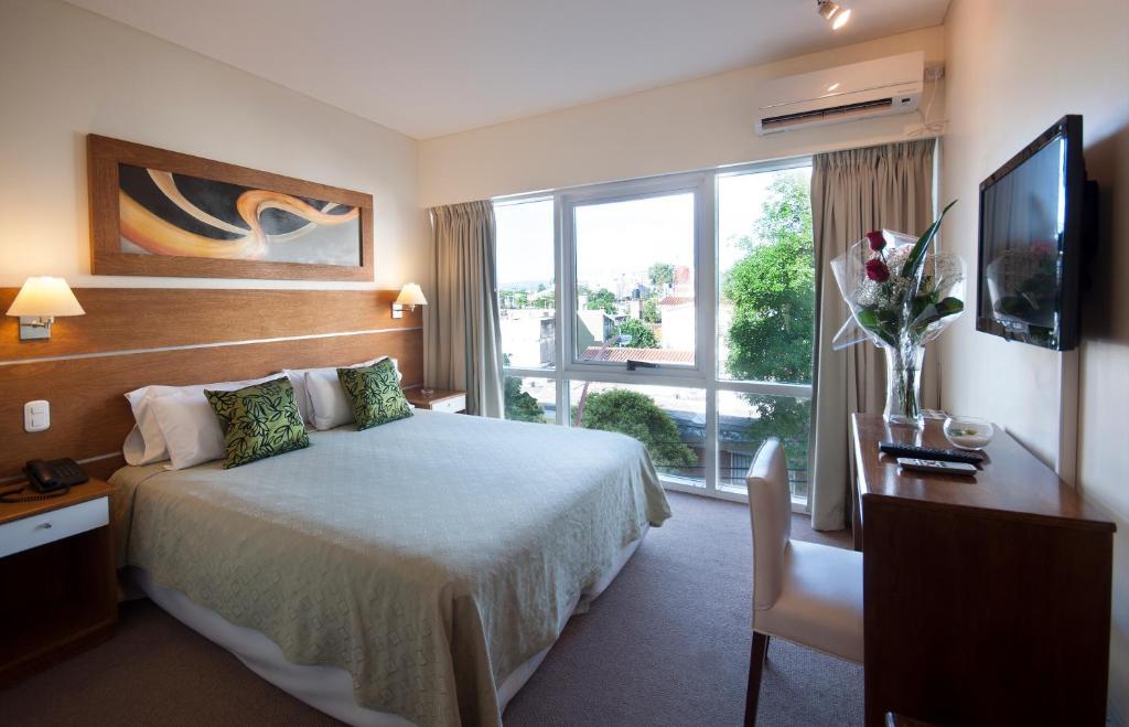Los Tilos Hotel Y Spa By Cph Villa Carlos Paz Ngoại thất bức ảnh