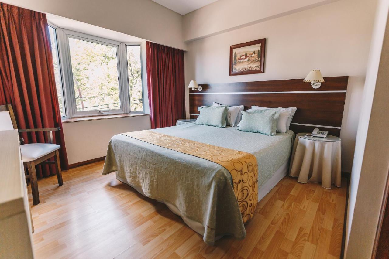Los Tilos Hotel Y Spa By Cph Villa Carlos Paz Ngoại thất bức ảnh