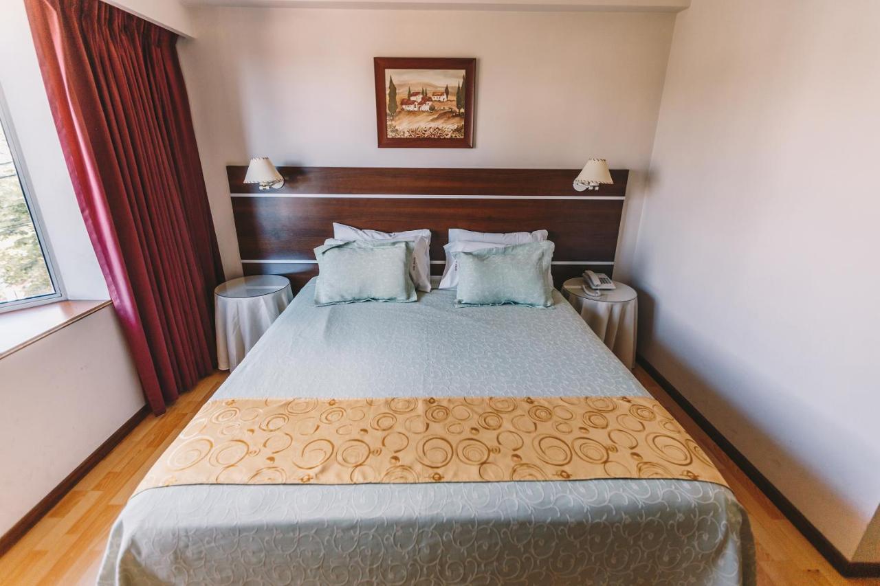 Los Tilos Hotel Y Spa By Cph Villa Carlos Paz Ngoại thất bức ảnh